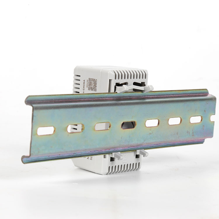 小型自動恒溫調(diào)節(jié)器SKTO 011