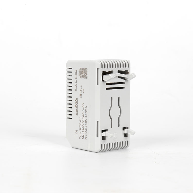 小型自動恒溫調(diào)節(jié)器SKTO 011